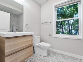 10 Ruthven Park 2, Boston MA 02121