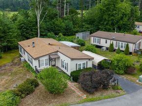 29 Pipers Way, Carver MA 02330