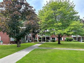 42 Bayberry Dr 1, Sharon MA 02067