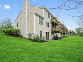 25 Green Briar Rd 25, Fitchburg MA 01420