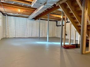 129 Quinapoxet Street, Holden MA 01522