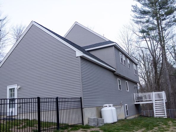 129 Quinapoxet Street, Holden MA 01522