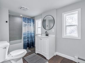 129 Buttrick Ave, Fitchburg MA 01420