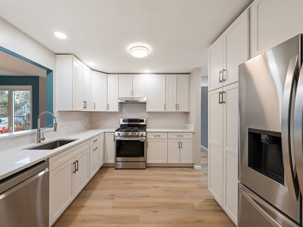 5 Lanes End, Natick MA 01760