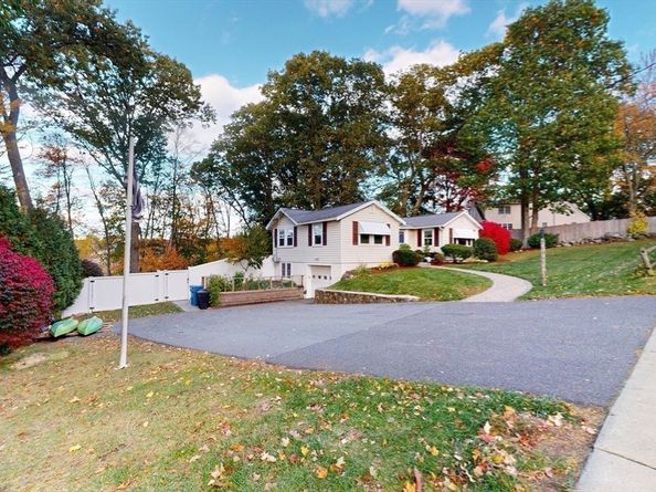 1393 Trapelo Road, Waltham MA 02451