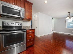 345 Cross St, Bridgewater MA 02324