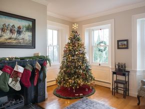 51 High St, Newburyport MA 01950