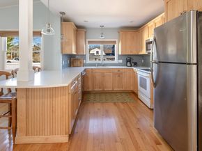 26 Mattakiset Rd, Mattapoisett MA 02739