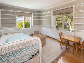 26 Mattakiset Rd, Mattapoisett MA 02739