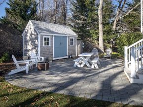 26 Mattakiset Rd, Mattapoisett MA 02739