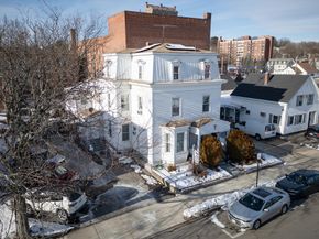 16 Depot Square, Leominster MA 01453