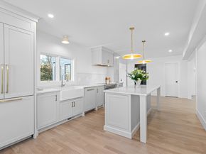 19 Laurel Hill Ln, Winchester MA 01890