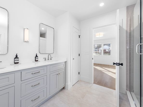 19 Laurel Hill Ln, Winchester MA 01890