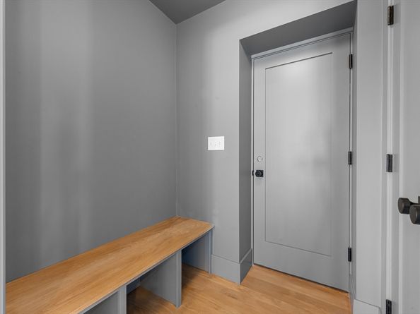 19 Laurel Hill Ln, Winchester MA 01890