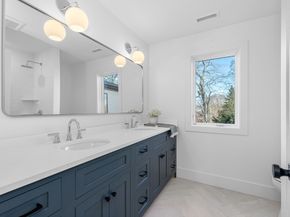 19 Laurel Hill Ln, Winchester MA 01890