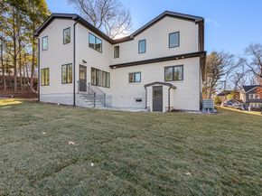 19 Laurel Hill Ln, Winchester MA 01890