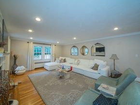 642 Centre St, Newton MA 02458