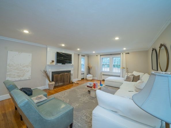 642 Centre St, Newton MA 02458