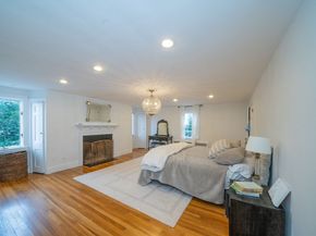 642 Centre St, Newton MA 02458