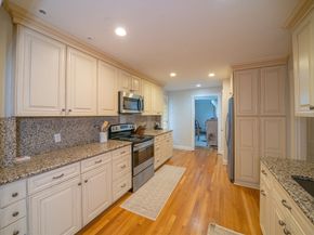 642 Centre St, Newton MA 02458