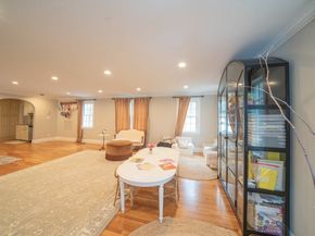 642 Centre St, Newton MA 02458