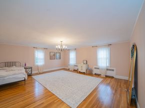 642 Centre St, Newton MA 02458