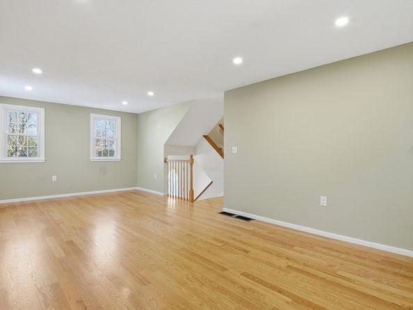 10 Walter Street, Tewksbury MA 01876