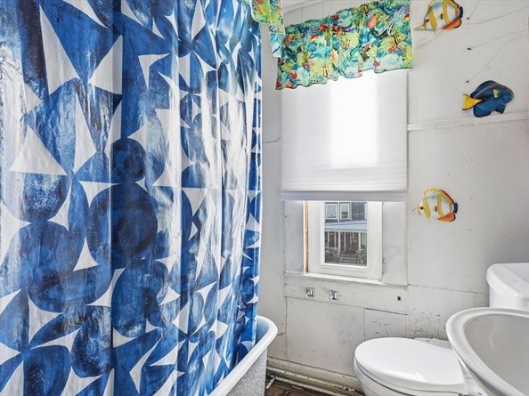 30-32 Walnut St, Maynard MA 01754