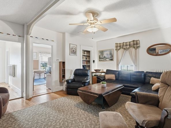 30-32 Walnut St, Maynard MA 01754