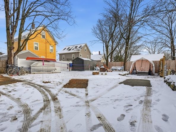 30-32 Walnut St, Maynard MA 01754