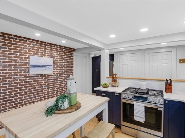 7 Summer St 7, Newburyport MA 01950