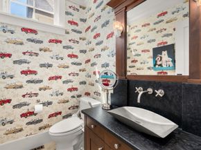 9 Stonegate Dr, Westwood MA 02090