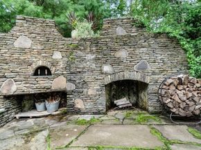 9 Stonegate Dr, Westwood MA 02090