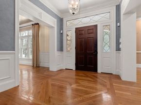 9 Stonegate Dr, Westwood MA 02090