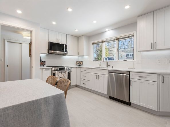 155 Paulson Rd, Newton MA 02468