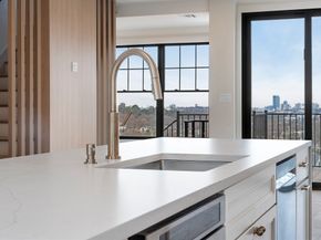 142 Metropolitan 2, Boston MA 02131