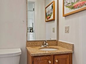 175 Tall Oaks Dr B, Weymouth MA 02190