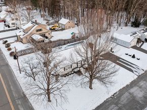 31 Locke Ave, Athol MA 01331