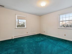 31 Locke Ave, Athol MA 01331