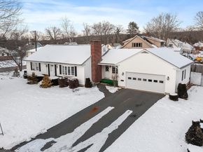 31 Locke Ave, Athol MA 01331