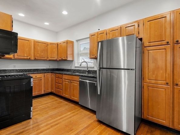 125 Allen Street A, Braintree MA 02184