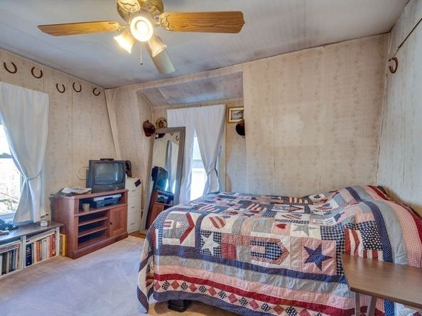 73 Prescott, Lancaster MA 01523