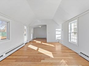 12 Franklin St, Weymouth MA 02188