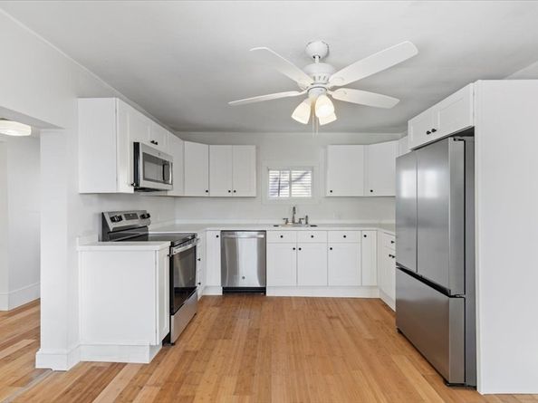 12 Franklin St, Weymouth MA 02188