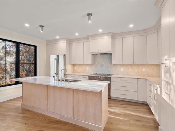 34 Vinton Street 2A, Boston MA 02127