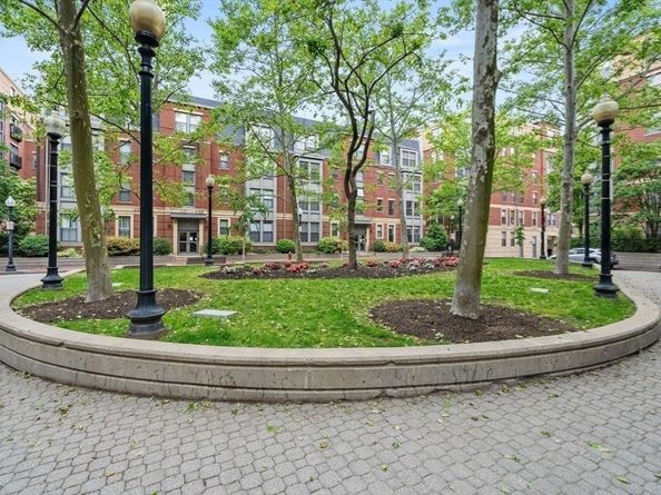 519 Harrison Ave D421, Boston MA 02118