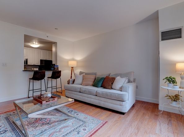 519 Harrison Ave D421, Boston MA 02118