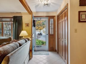 2 Tomah Dr, Peabody MA 01960