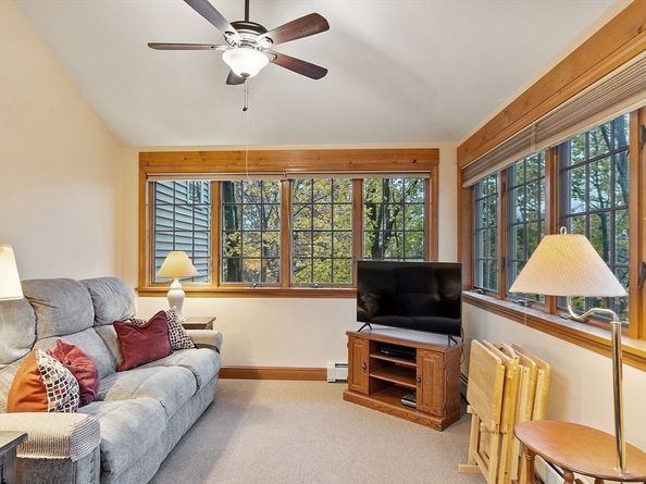 2 Tomah Dr, Peabody MA 01960