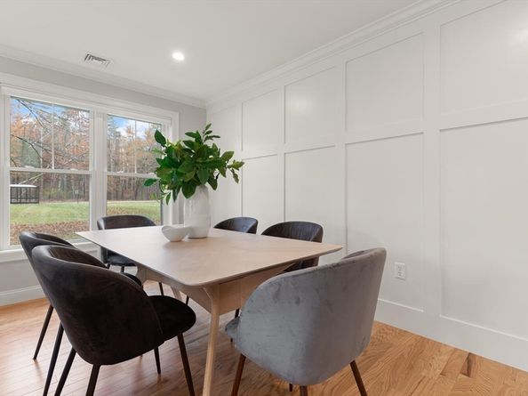 7 Barracks Road 7, Hudson MA 01749